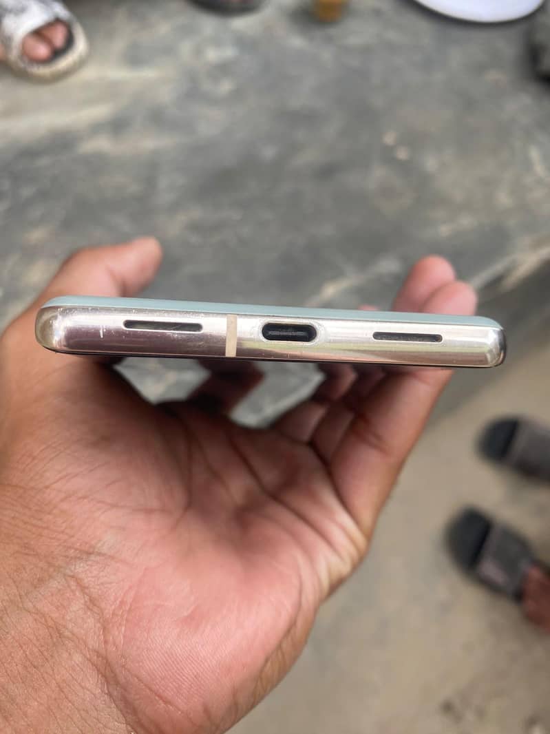 Google Pixel 7 Pro 2