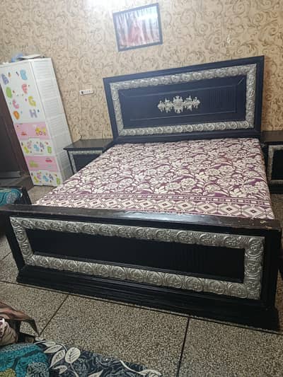 bed sidetable and dressing only