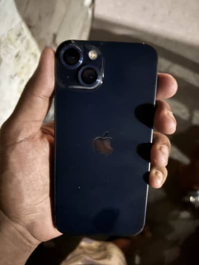 Apple iPhone 13