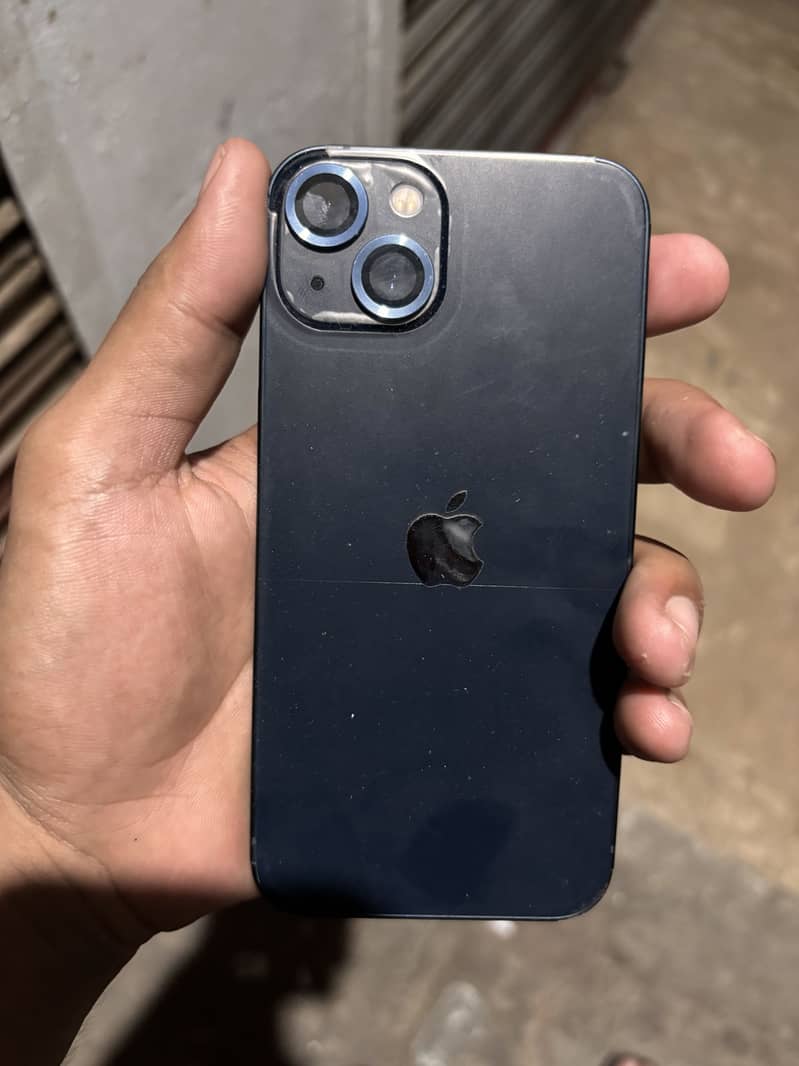 Apple iPhone 13 6