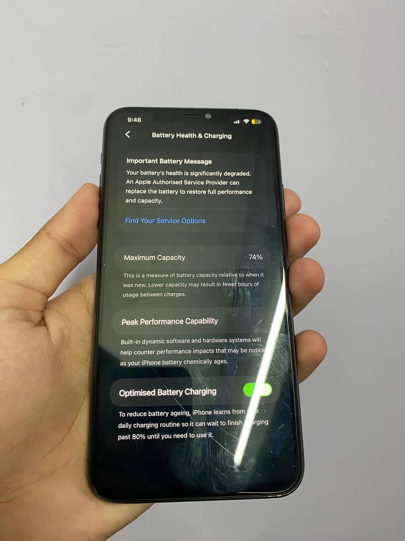 Apple iPhone 11 Pro Max 4
