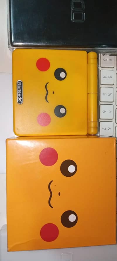 Pikachu Gameboy Advance SP Collector's Box Set