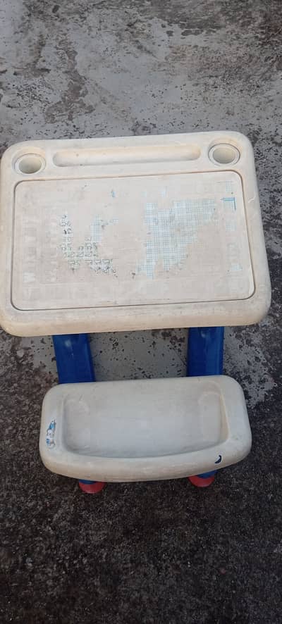 Kids Study Table