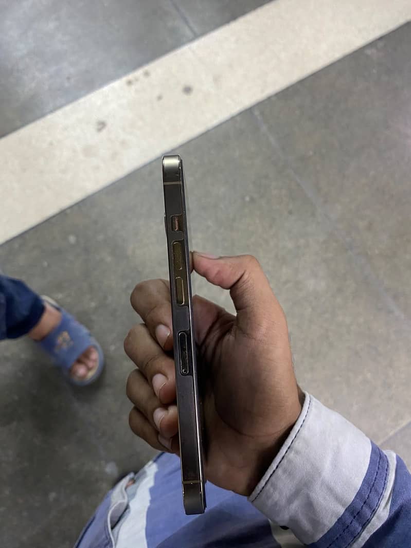 Apple iPhone 13 Pro 0