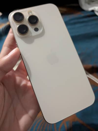 Apple iPhone 16 Pro Max