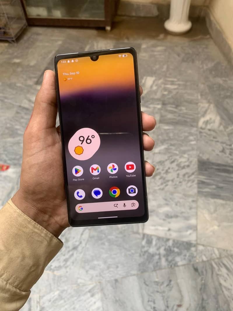 Google Pixel 6a 1