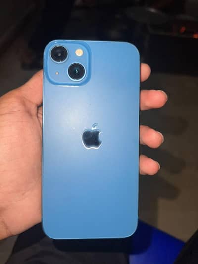 Apple iPhone 13
