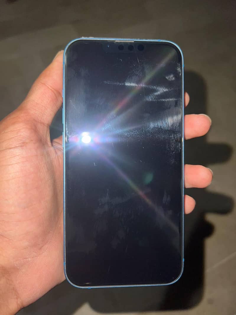 Apple iPhone 13 1