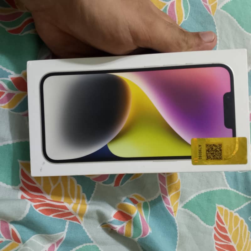 Apple iPhone 14 3