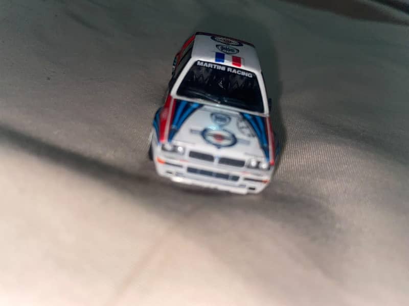 Mini GT 10