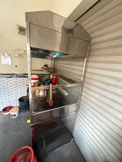 burger and fries stall