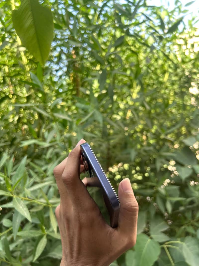 OPPO A6k. 6+12/128. Price is negotiable. 3