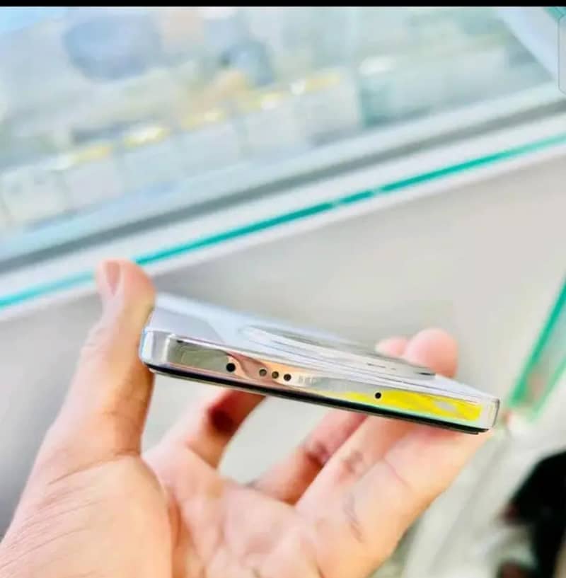 Tecno CAMON 30 4