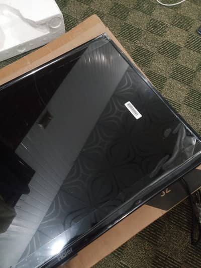 haier H32D2M smart share slim bezel