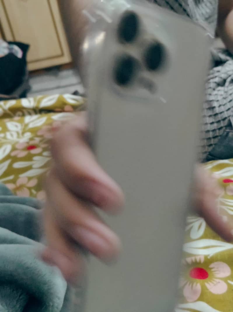 Apple iPhone 14 Pro Max 2