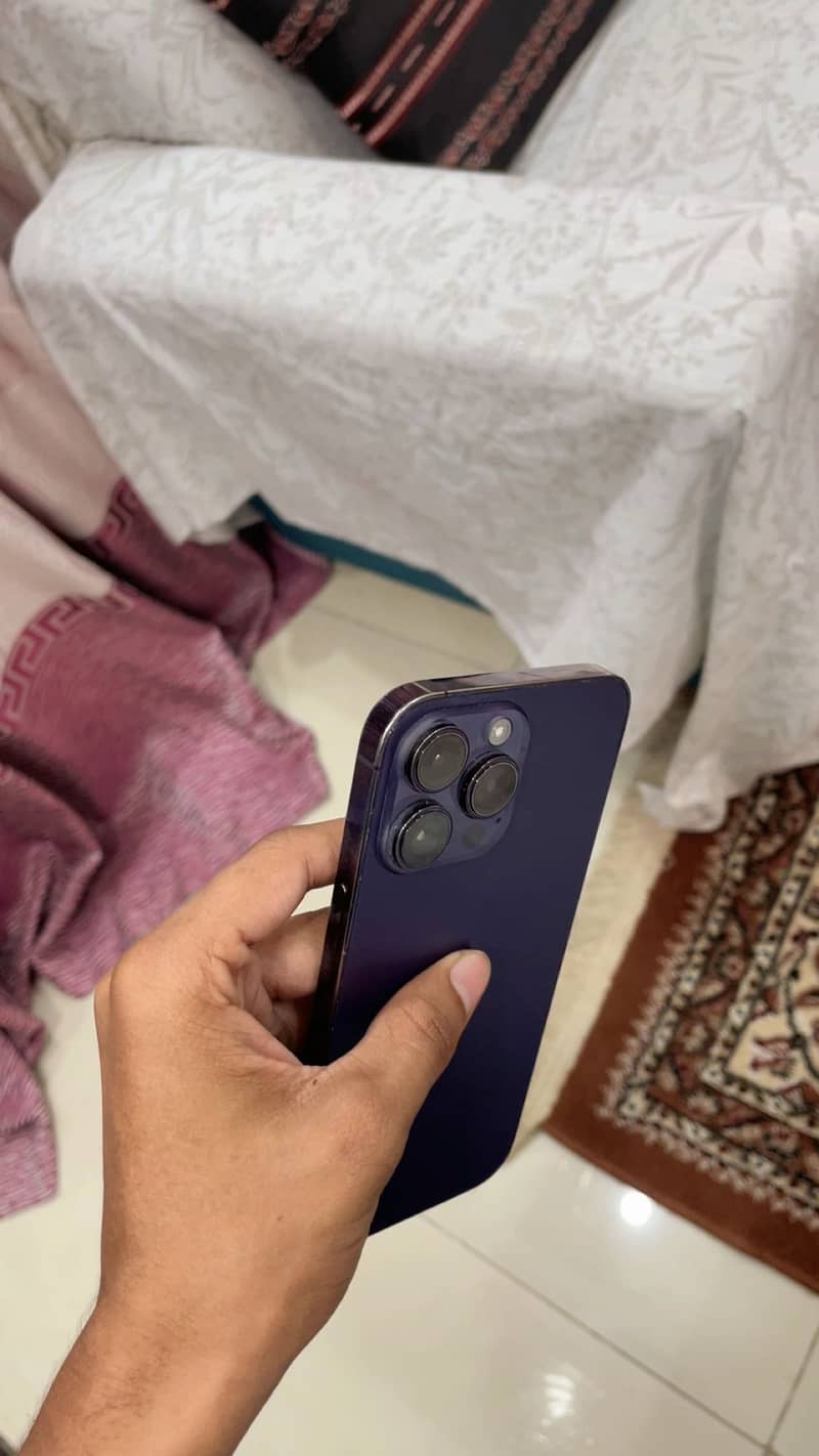 IPhone 14 pro max 4