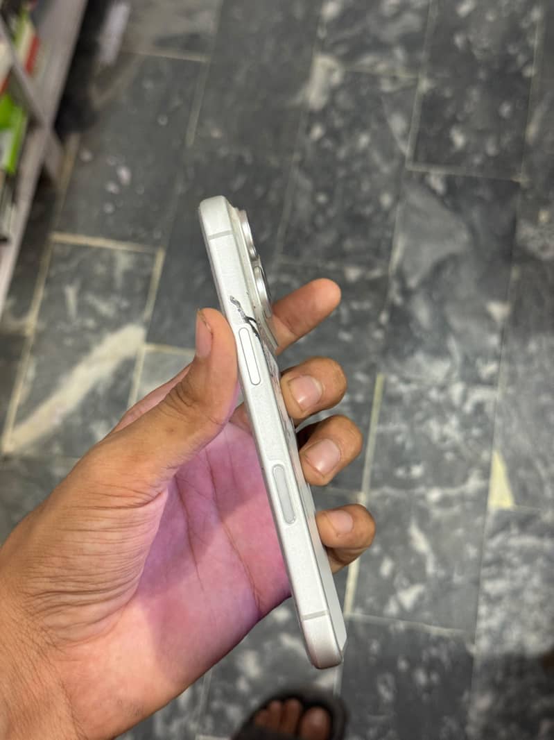 Apple iPhone 17 Pro 5