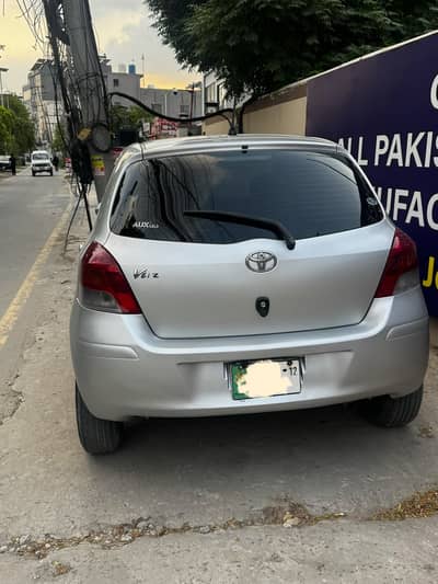Toyota Vitz 2012