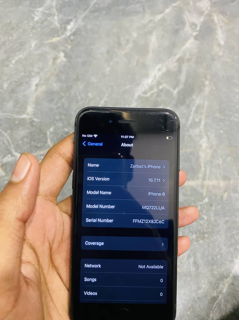 Apple iPhone 8 3