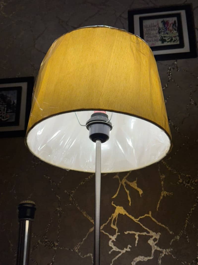 Floor Lamp 3