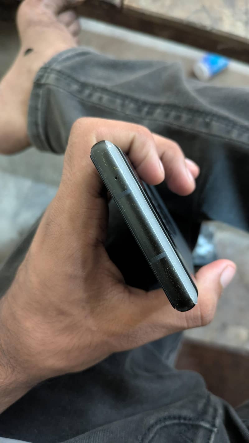 Google Pixel 6a 5