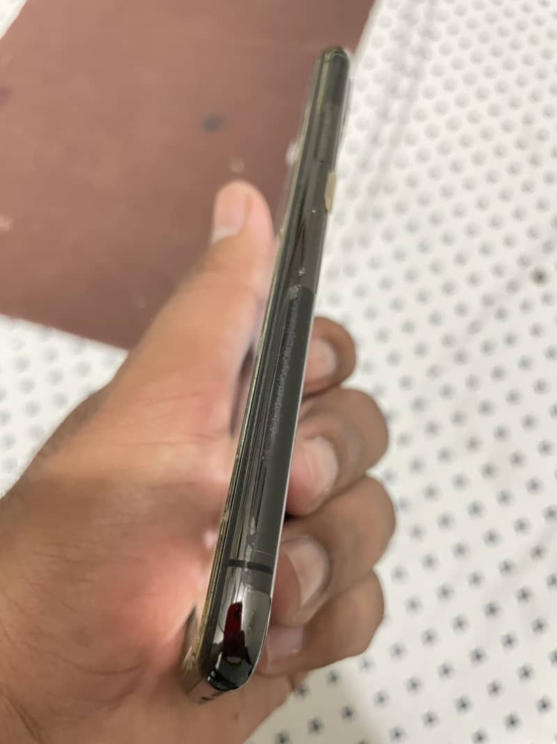 Apple iPhone X 2