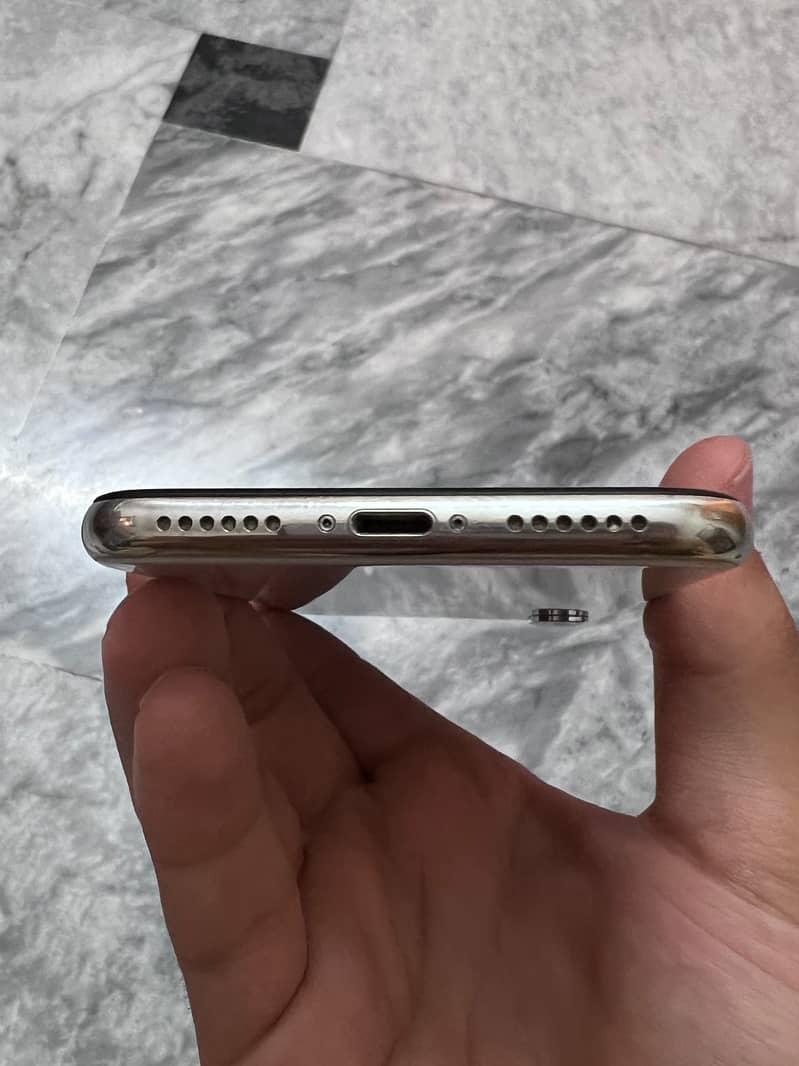Apple iPhone X 7