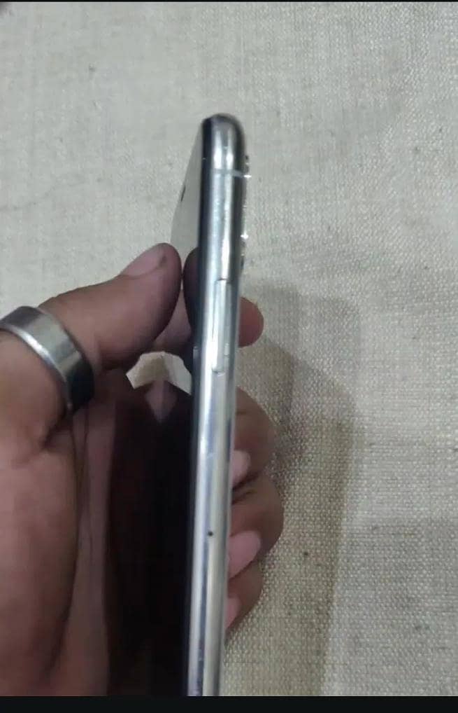 Apple iPhone X 2