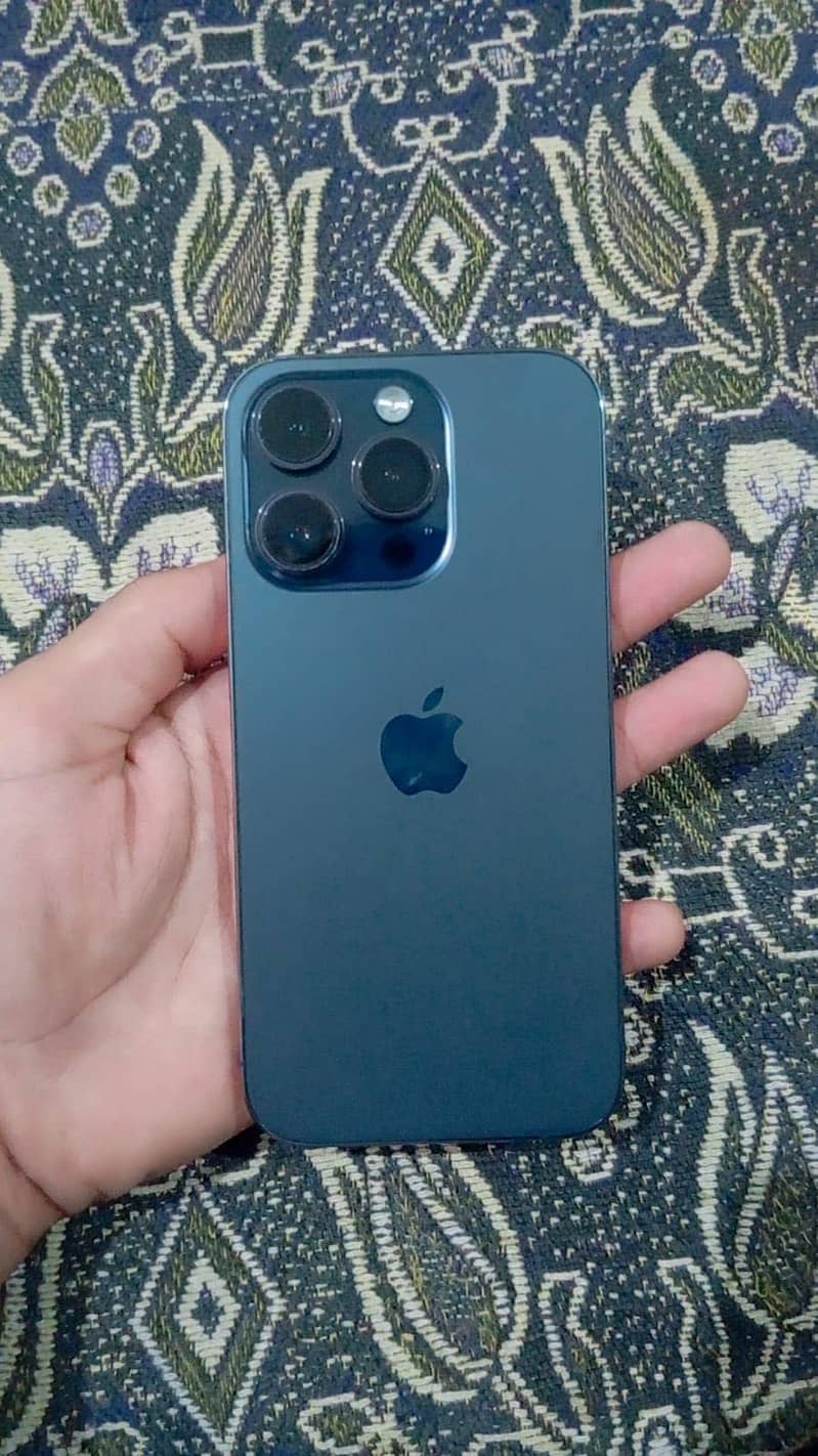 Apple iPhone 14 Pro 1