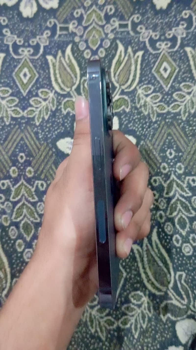 Apple iPhone 14 Pro 3