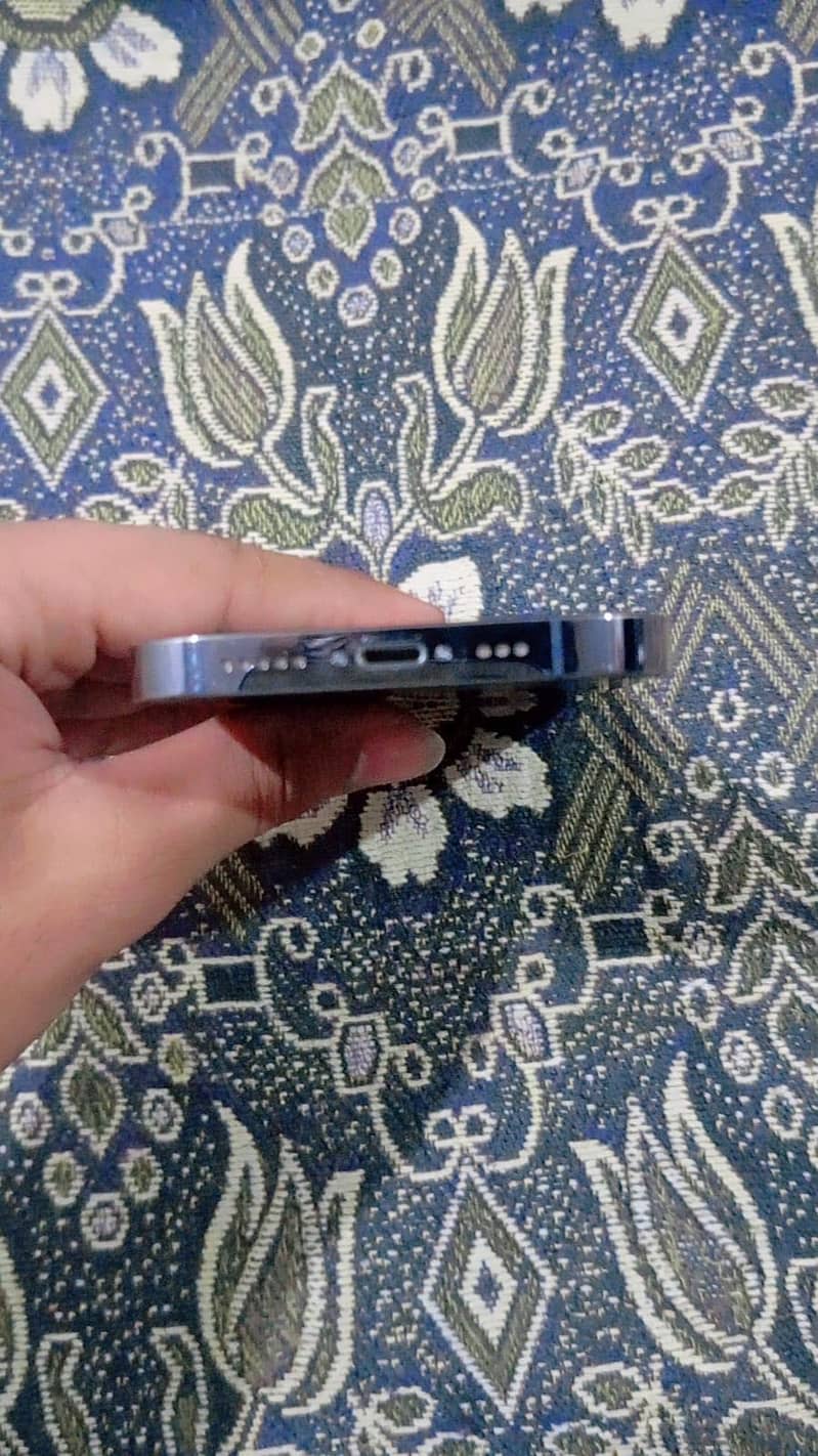 Apple iPhone 14 Pro 4