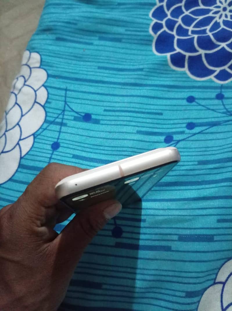 Google Pixel 8 1