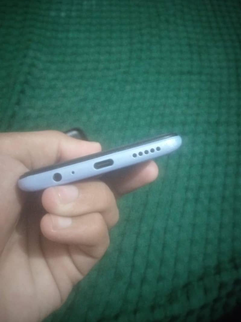 Xiaomi Redmi Note 9 4