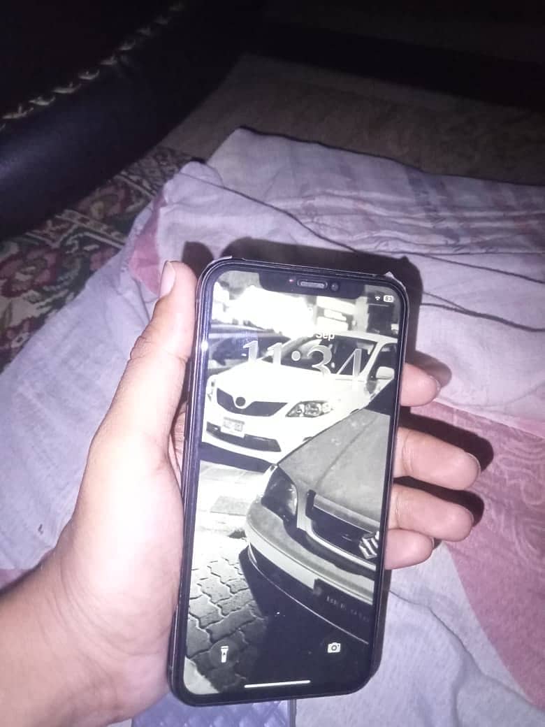 Apple iPhone 11 Pro 1