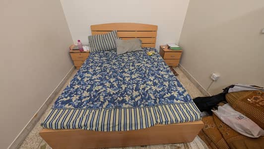 im selling ma room furniture in average condition
