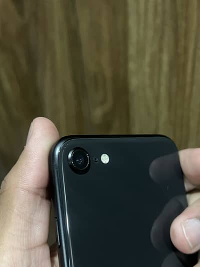 Apple iPhone SE