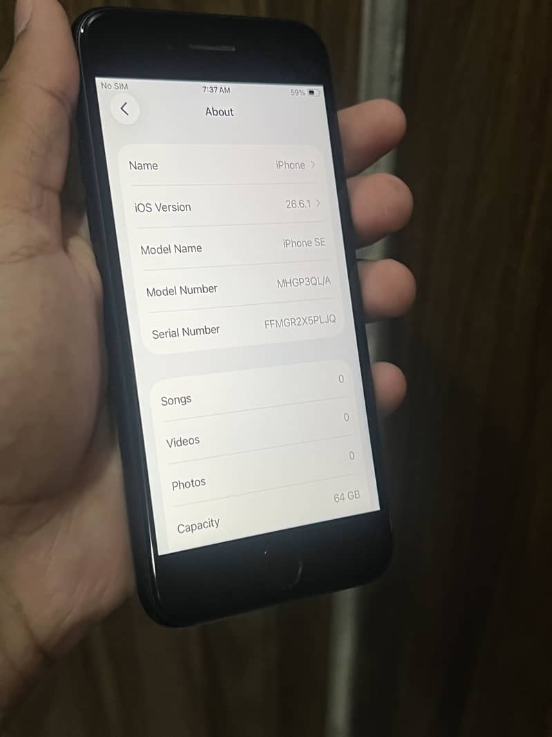Apple iPhone SE 12