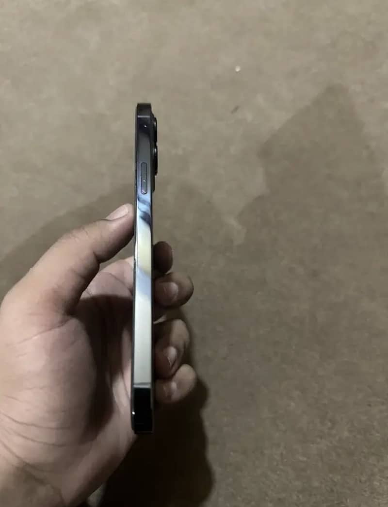 Apple iPhone 12 Pro Max 7