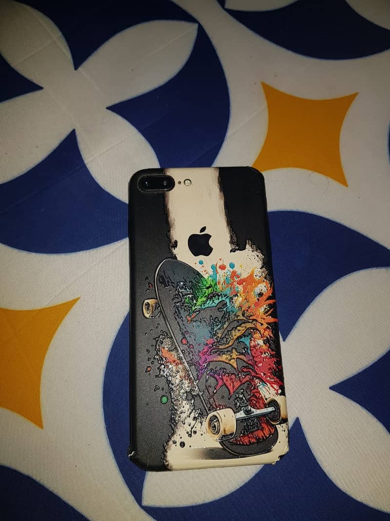 Apple iPhone 8 Plus 1