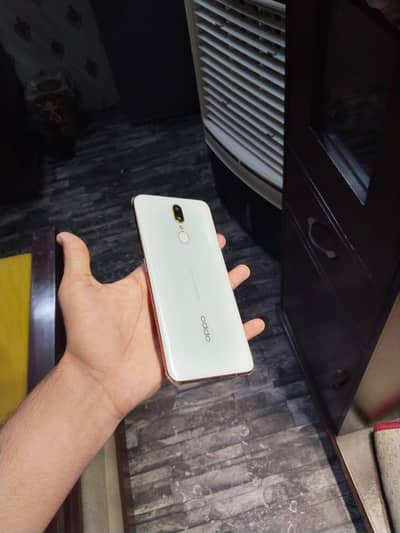 OPPO F11 with box 8/256