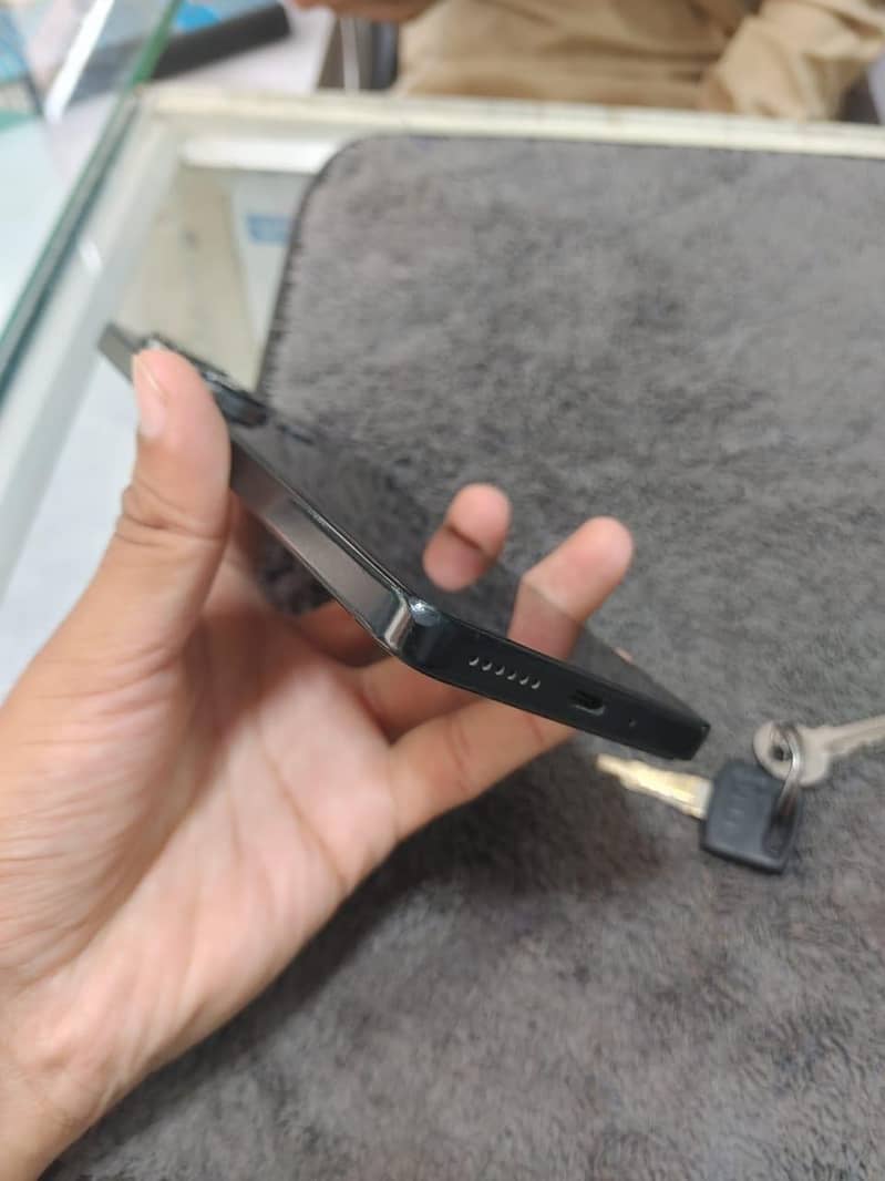 Xiaomi Redmi Note 13 Pro 4