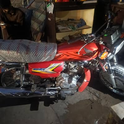 Honda 125 2025 model condition like new original spare parts