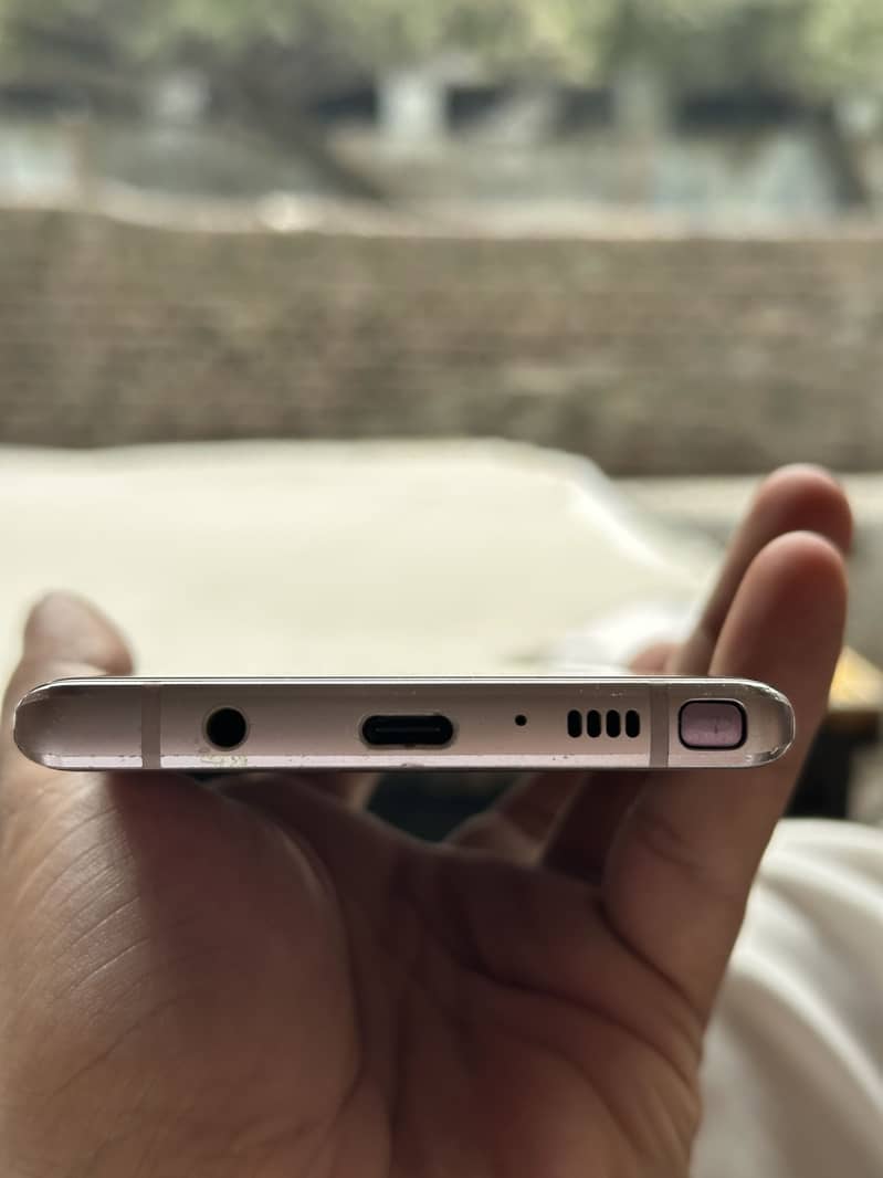 Samsung Mobile Note 9 3