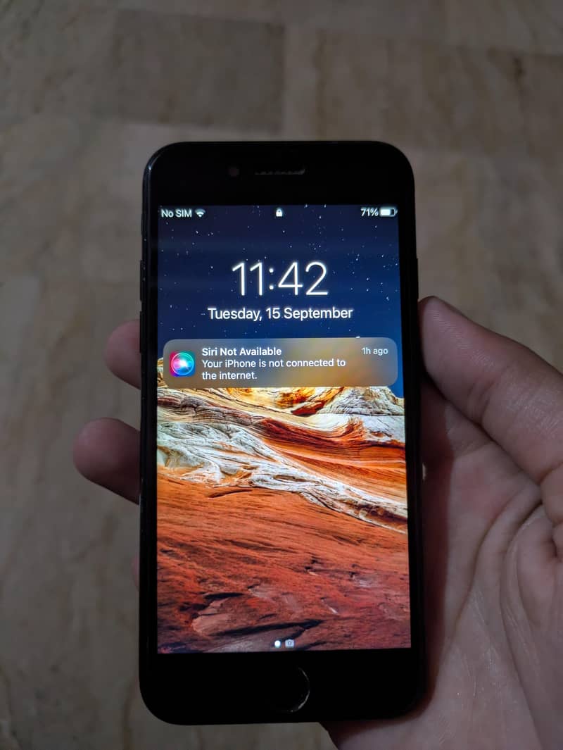 Apple iPhone 7 0