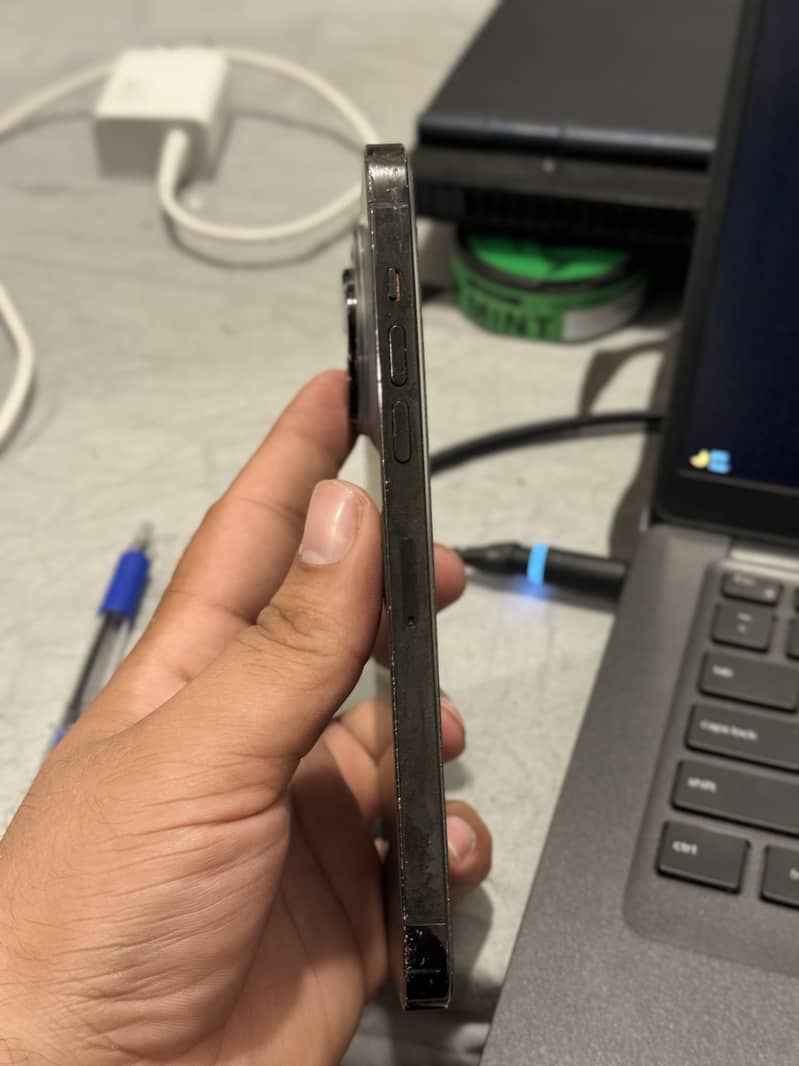Apple iPhone 14 Pro Max 4