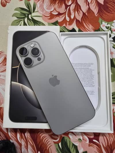 Apple iPhone 16 Pro Max