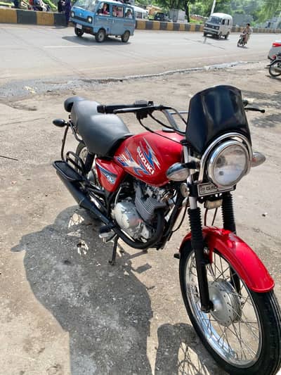 Suzuki GS 150