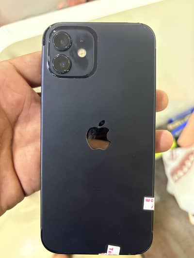 Apple iPhone 12