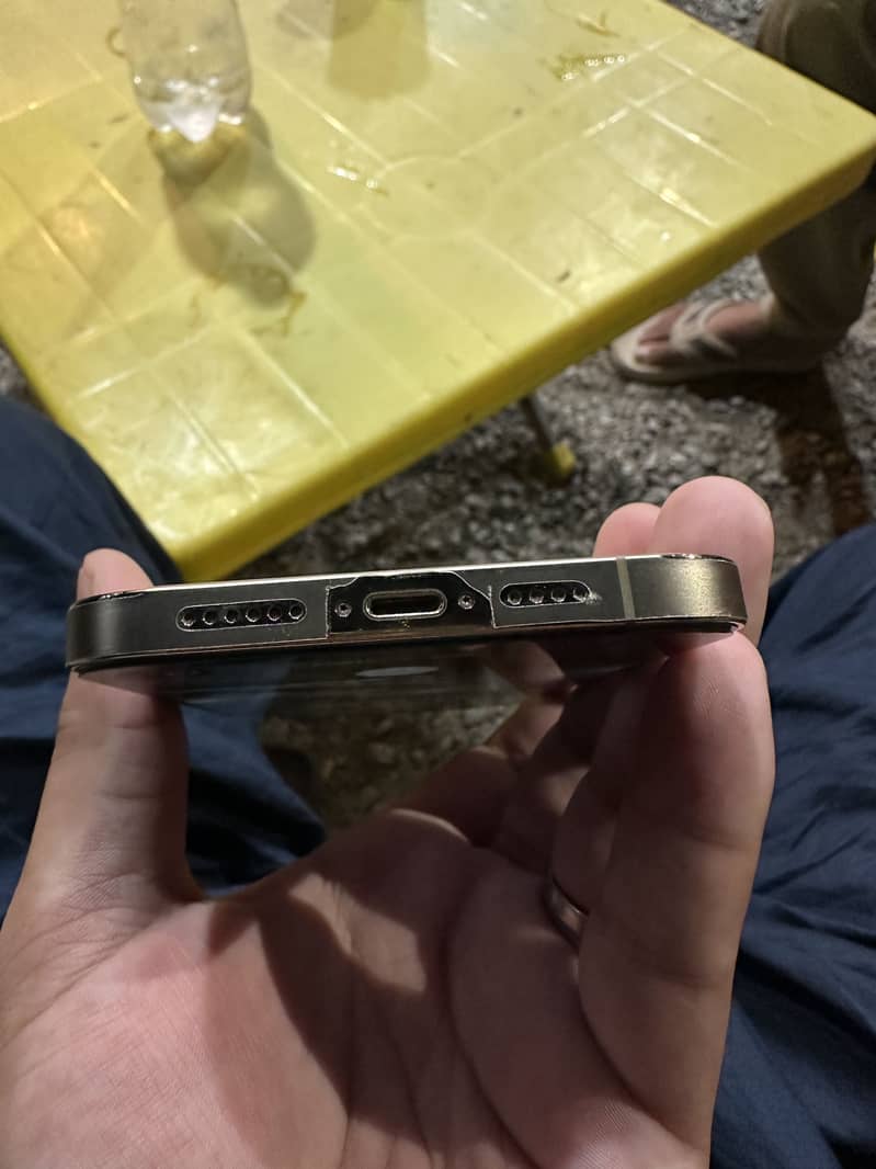 Apple iPhone 12 Pro Max 0