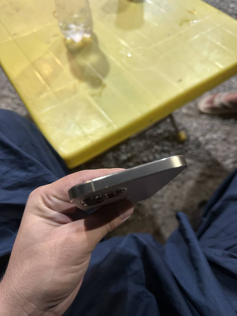 Apple iPhone 12 Pro Max 2